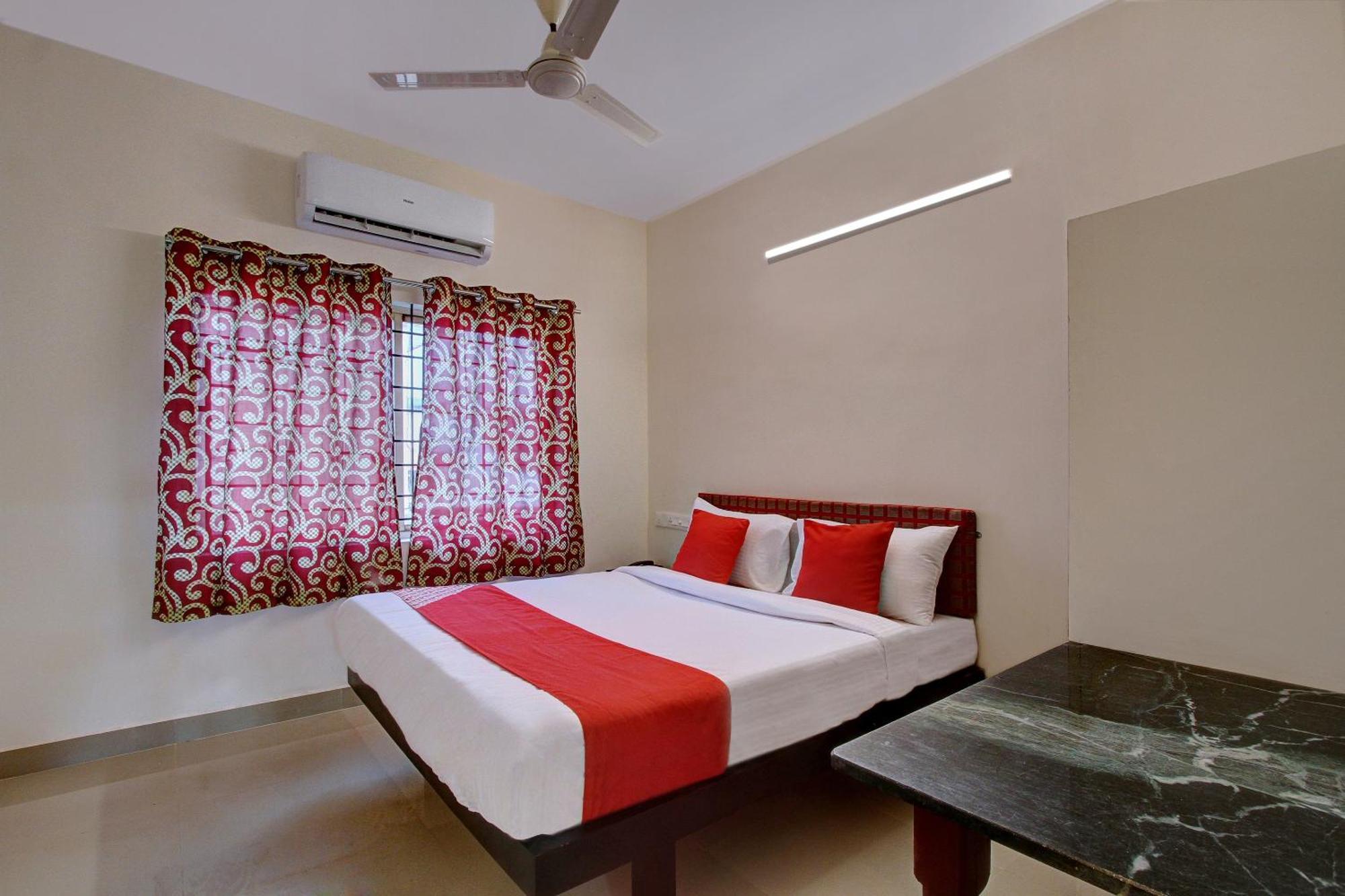 Hotel O Century Park Kasaragod Exterior photo