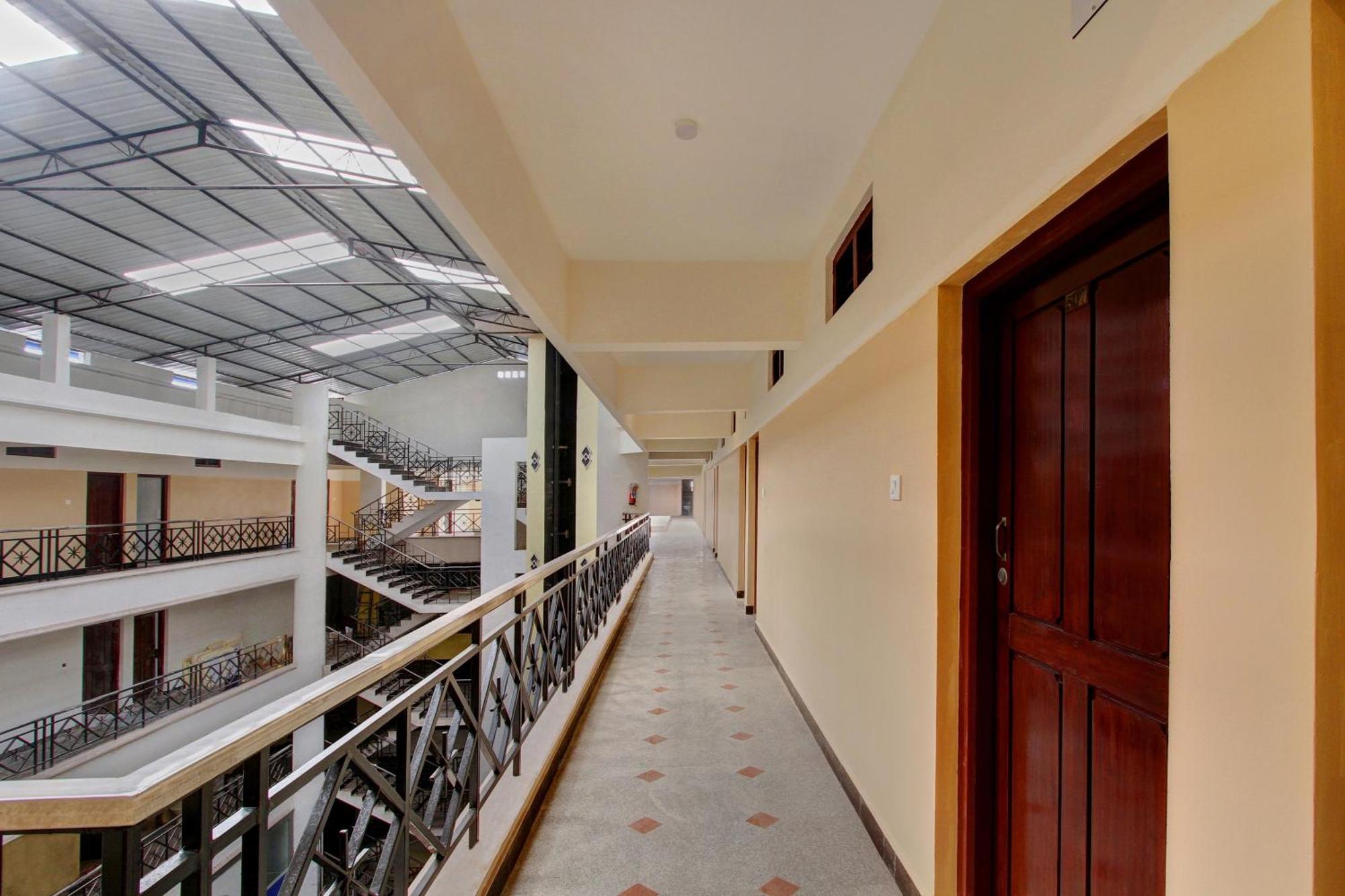 Hotel O Century Park Kasaragod Exterior photo