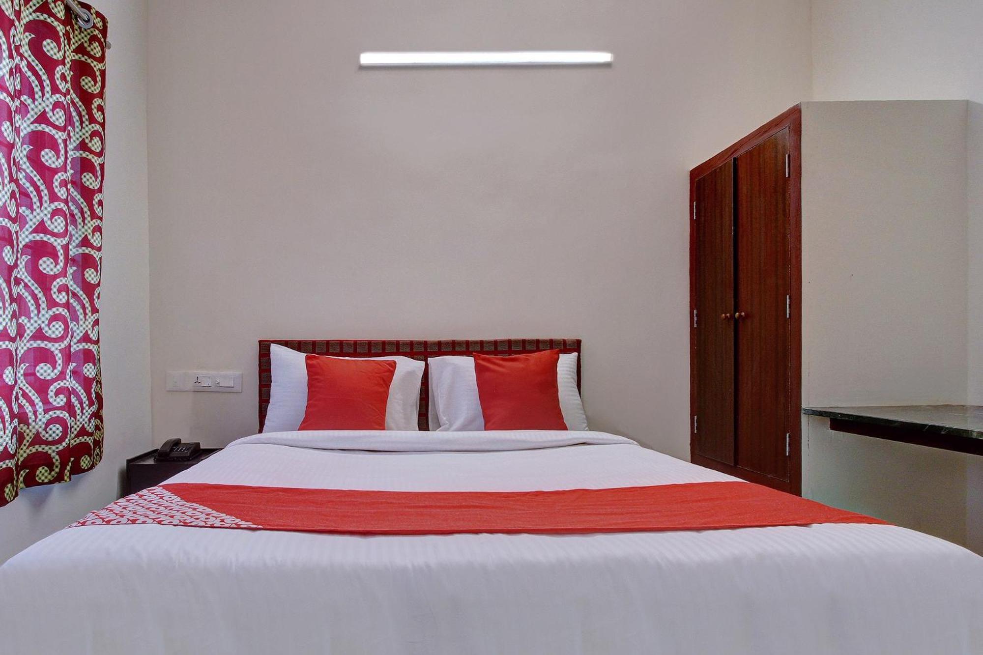 Hotel O Century Park Kasaragod Exterior photo