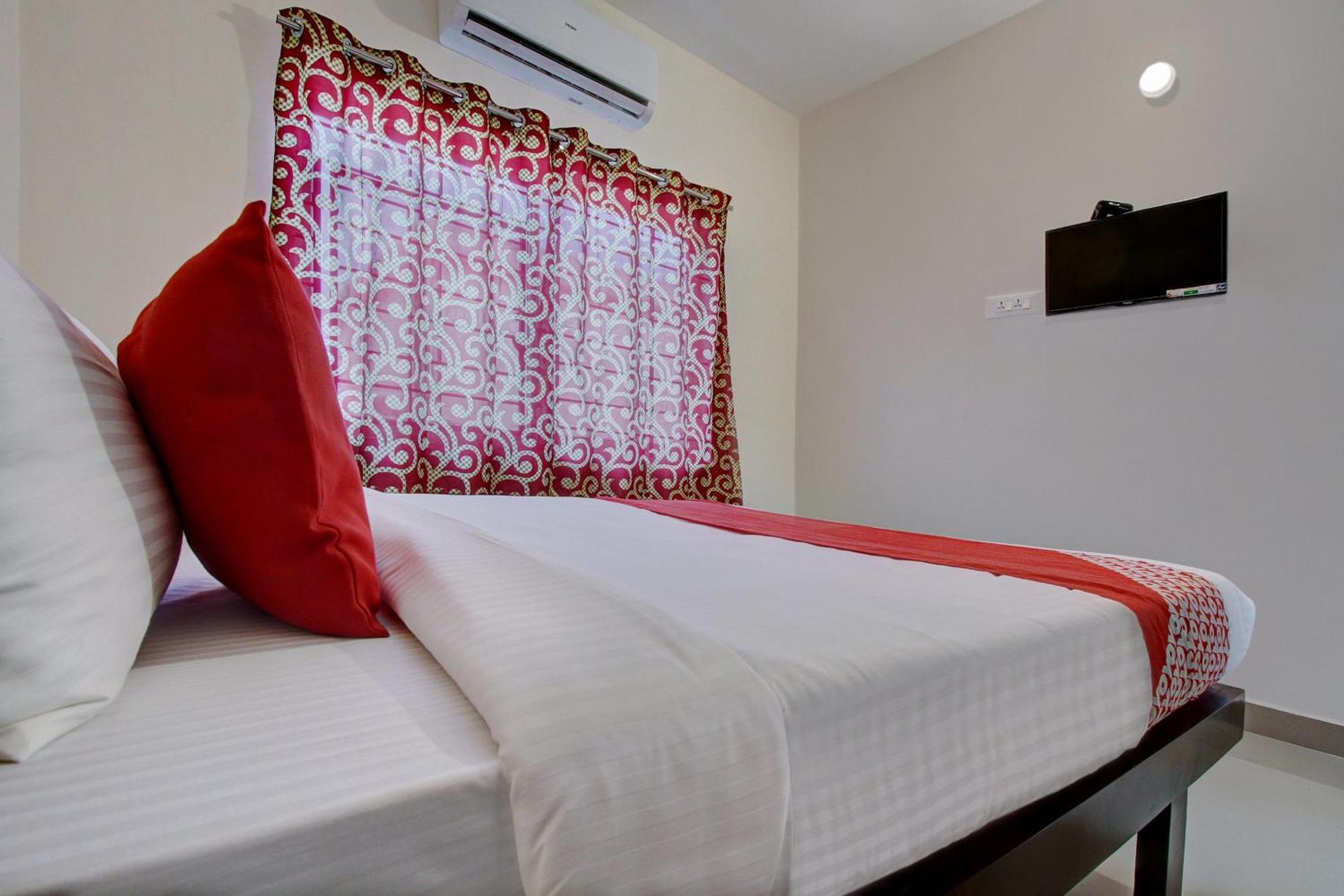 Hotel O Century Park Kasaragod Exterior photo